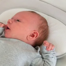 doomoo_packshot_basics_Baby Pillow_KEP5946-crop_Easy-Resize.com